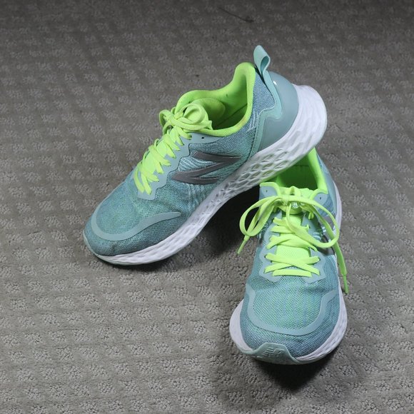 New Balance Blue and Lime Green Fresh Foam Sneakers WTMPOSL - Picture 1 of 7